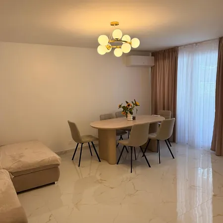 Apartment Moderne A 2 Pas De La *