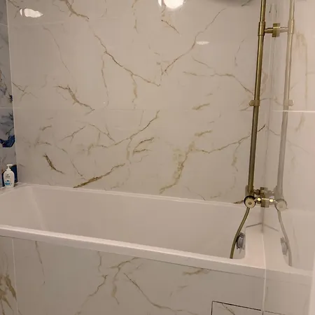 Moderne A 2 Pas De La