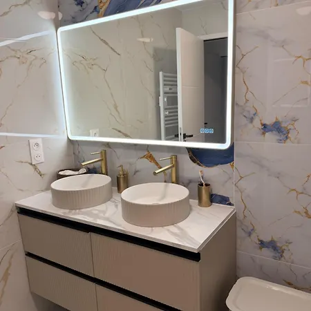 Moderne A 2 Pas De La Apartment *